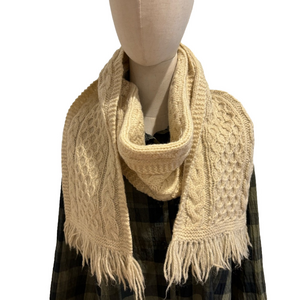 HAND KNIT HONEY COMB CABLE KNIT CREAM WOOL SCARF VINTAGE LAGENLOOK 10”W X 67”L